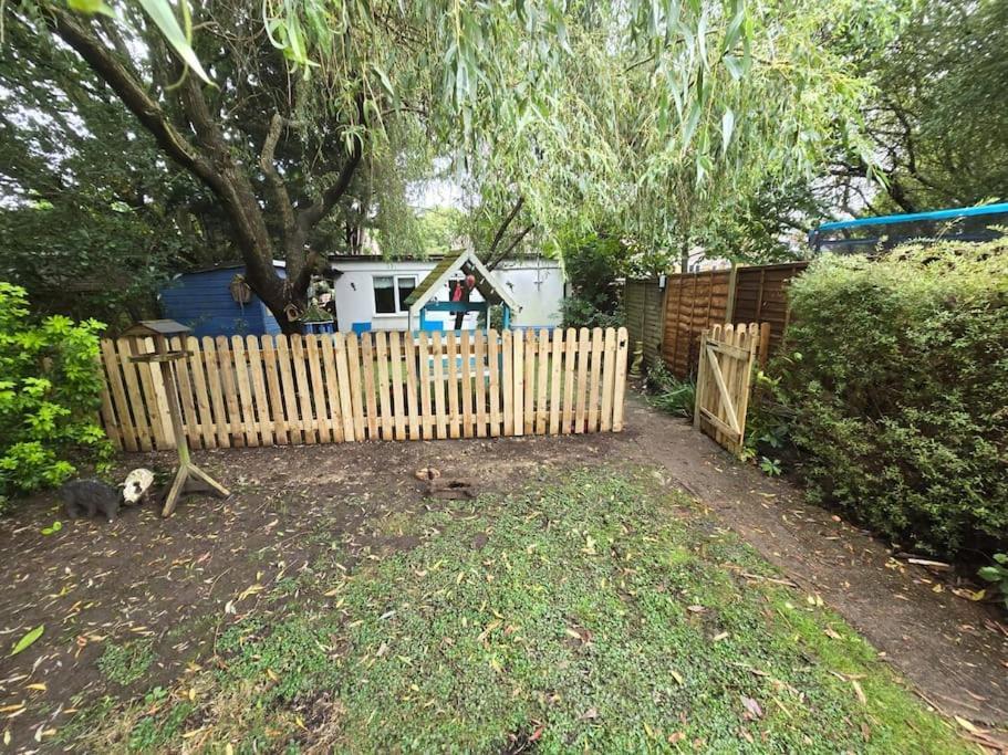 The Studio, Ascot Winkfield 外观 照片