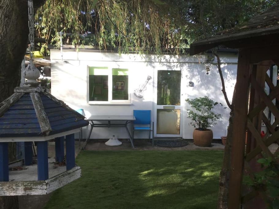 The Studio, Ascot Winkfield 外观 照片